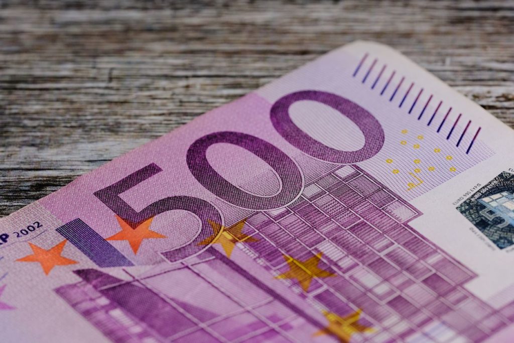 Pensioni fino a 515 euro: ecco chi può richiedere l’aumento